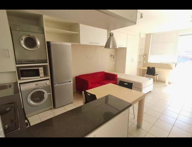 1 BEDROOM APARTMENT FOR SALE IN HILLCREST